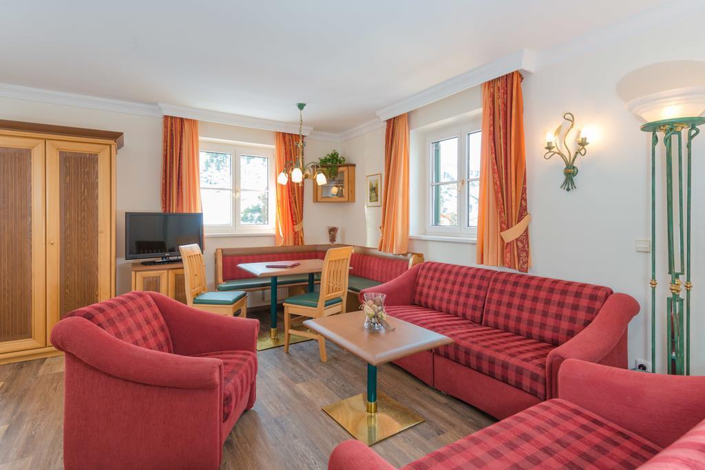 Landhaus St. Georg โอเบอร์เทาเอิร์น ภายนอก รูปภาพ
