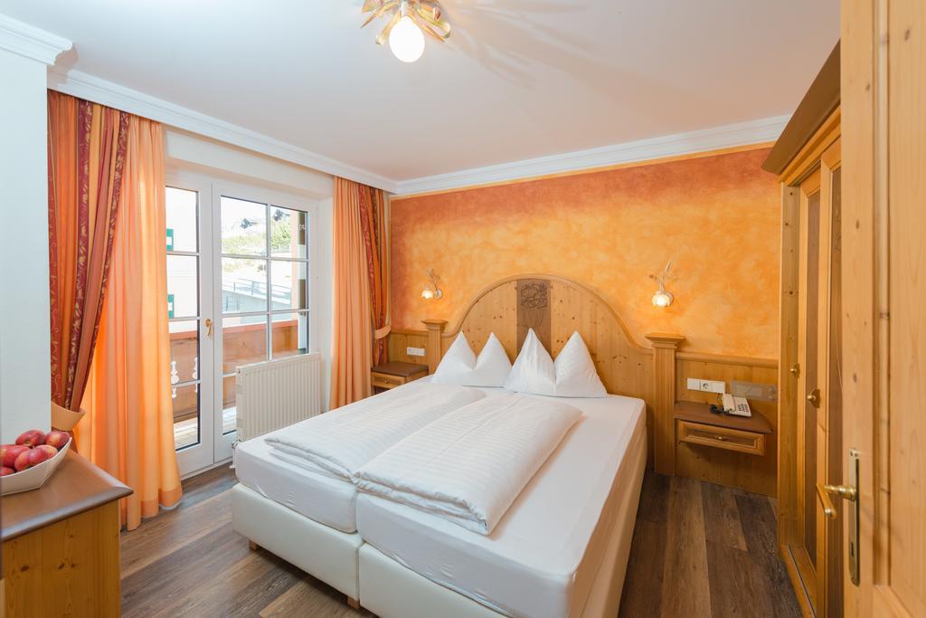 Landhaus St. Georg Aparthotel โอเบอร์เทาเอิร์น ห้อง รูปภาพ