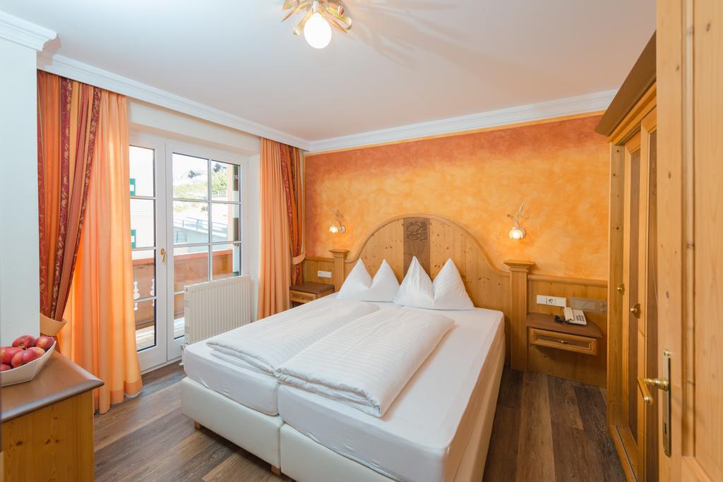 Landhaus St. Georg โอเบอร์เทาเอิร์น ห้อง รูปภาพ